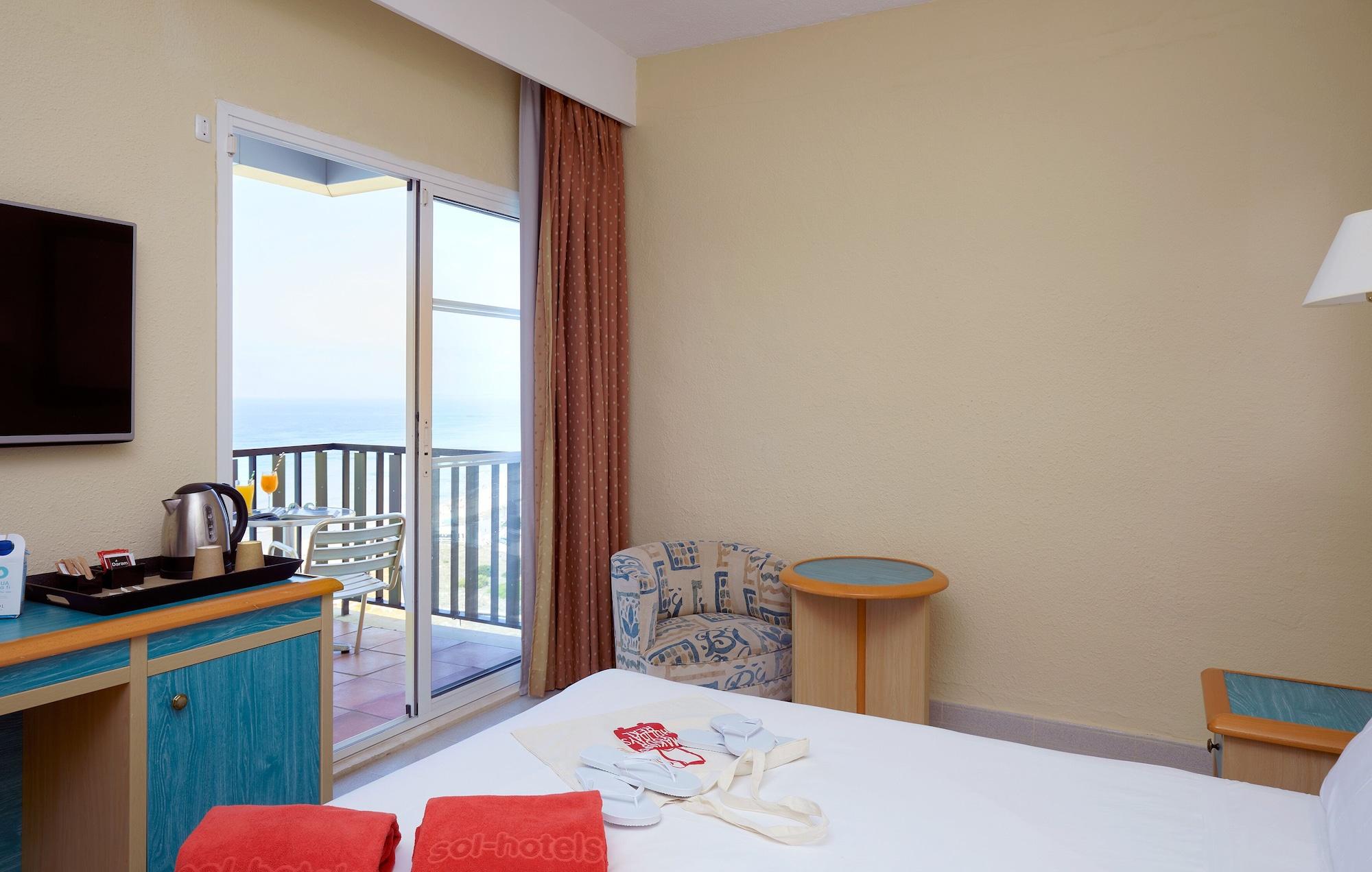 Sol Milanos Pingueinos Hotel Son Bou Eksteriør billede