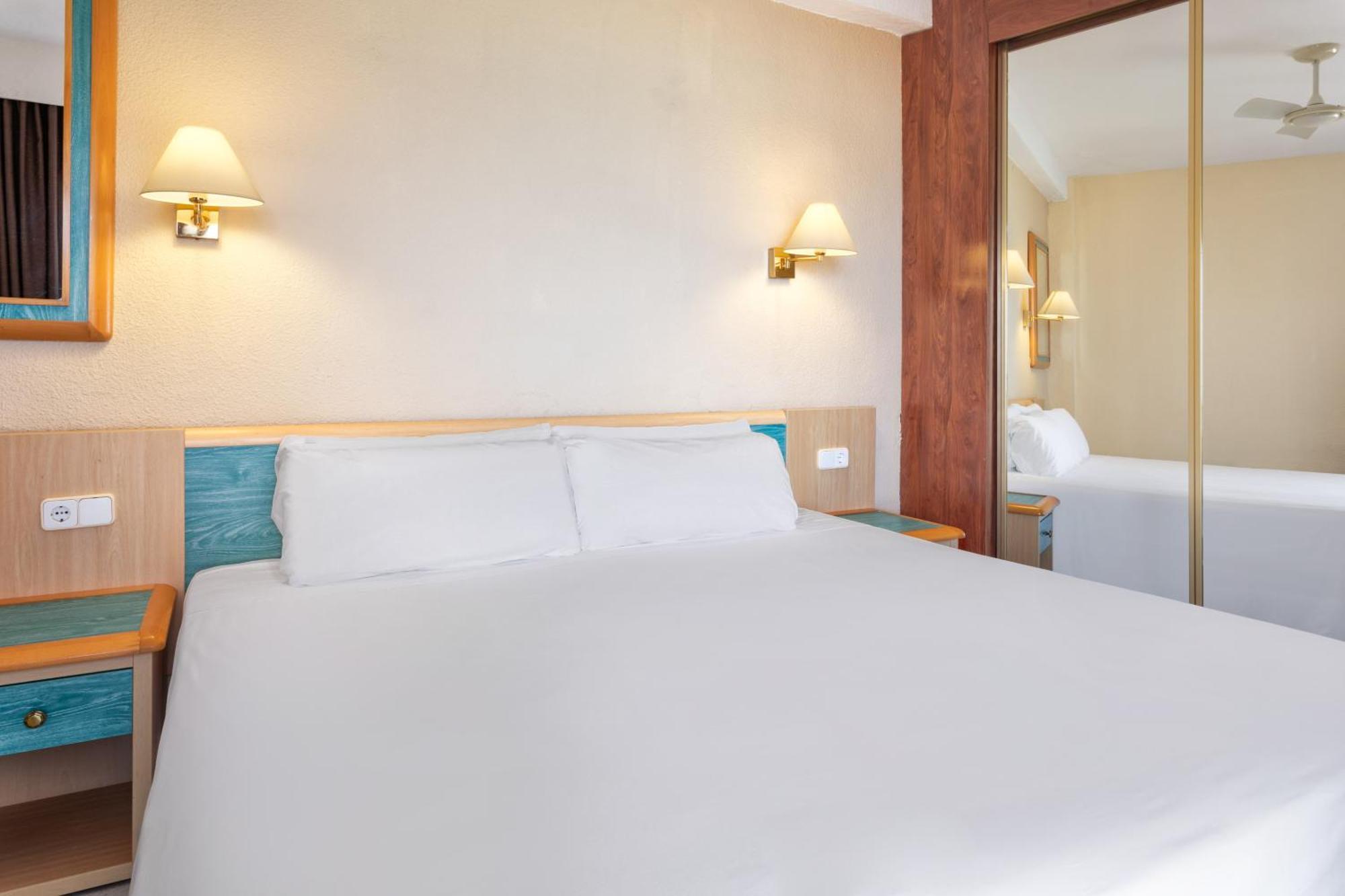 Sol Milanos Pingueinos Hotel Son Bou Eksteriør billede