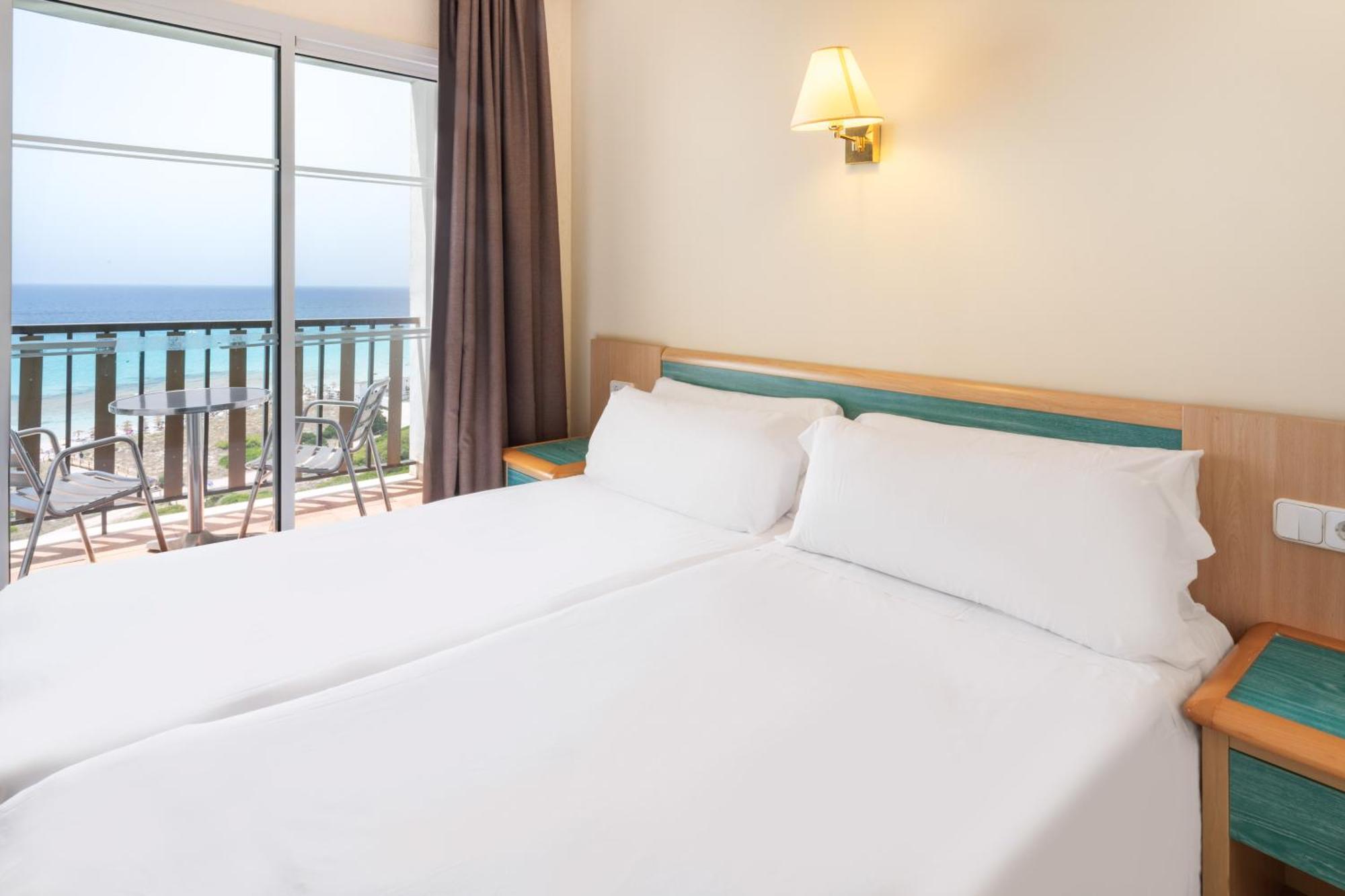 Sol Milanos Pingueinos Hotel Son Bou Eksteriør billede