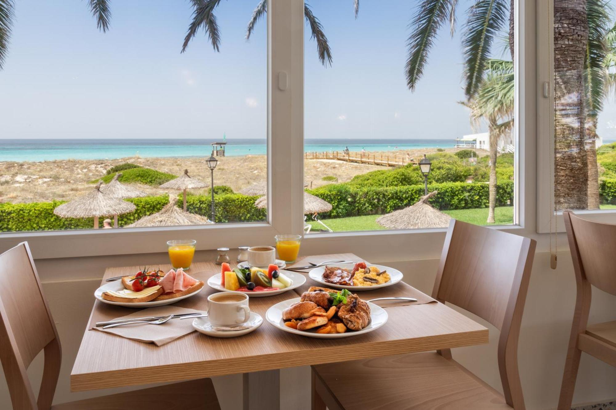 Sol Milanos Pingueinos Hotel Son Bou Eksteriør billede